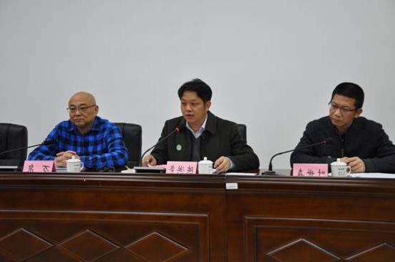 说明: H:\20190308党委学习会及第二届省级文明校园创建工作部署会\3.JPG